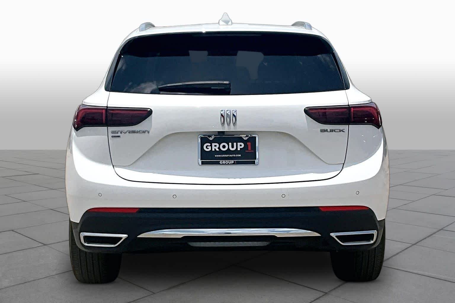 Used 2024 Summit White Buick Preferred image 5