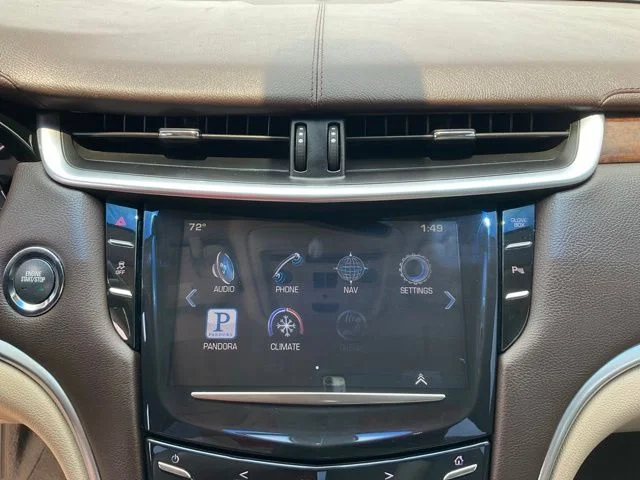 Used 2013 White Cadillac Luxury image 15