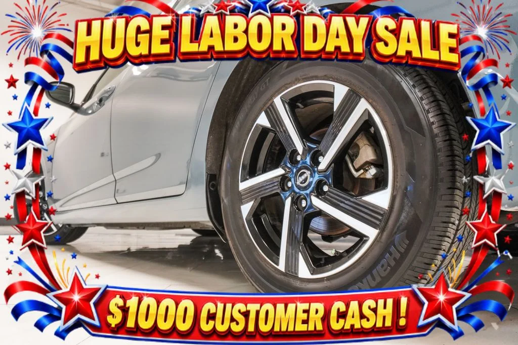 Used 2025 Gray Nissan SV image 35