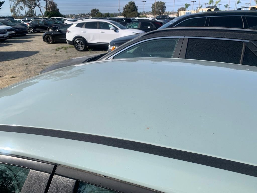 Used 2025 Gray Kia LXS image 8