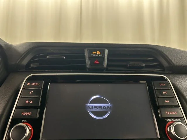 Used 2021 White Nissan 1.6 S image 12