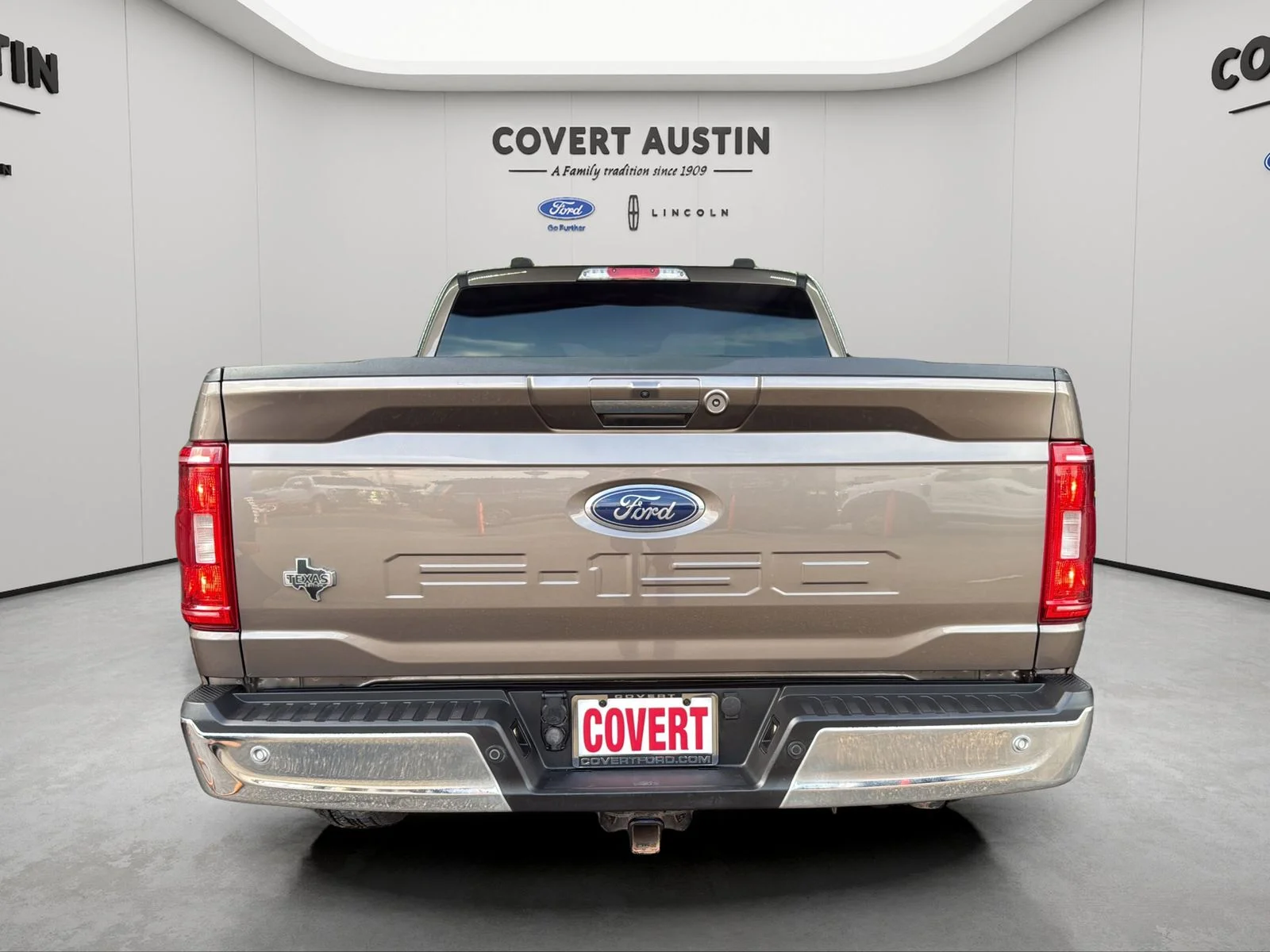 Used 2021 Gray Ford XLT image 4