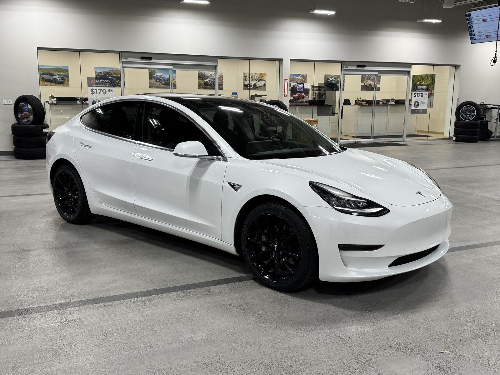 2018 Tesla Model 3 Long Range Dual Motor - Photo 11