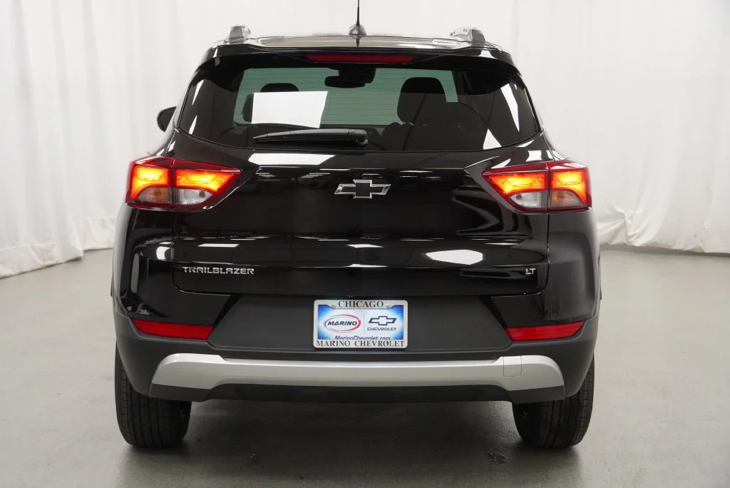 New 2026 Mosaic Black Metallic Chevrolet LT image 14