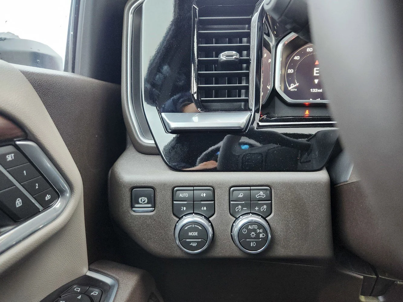 2026 GMC Sierra 2500HD SLT - Photo 13