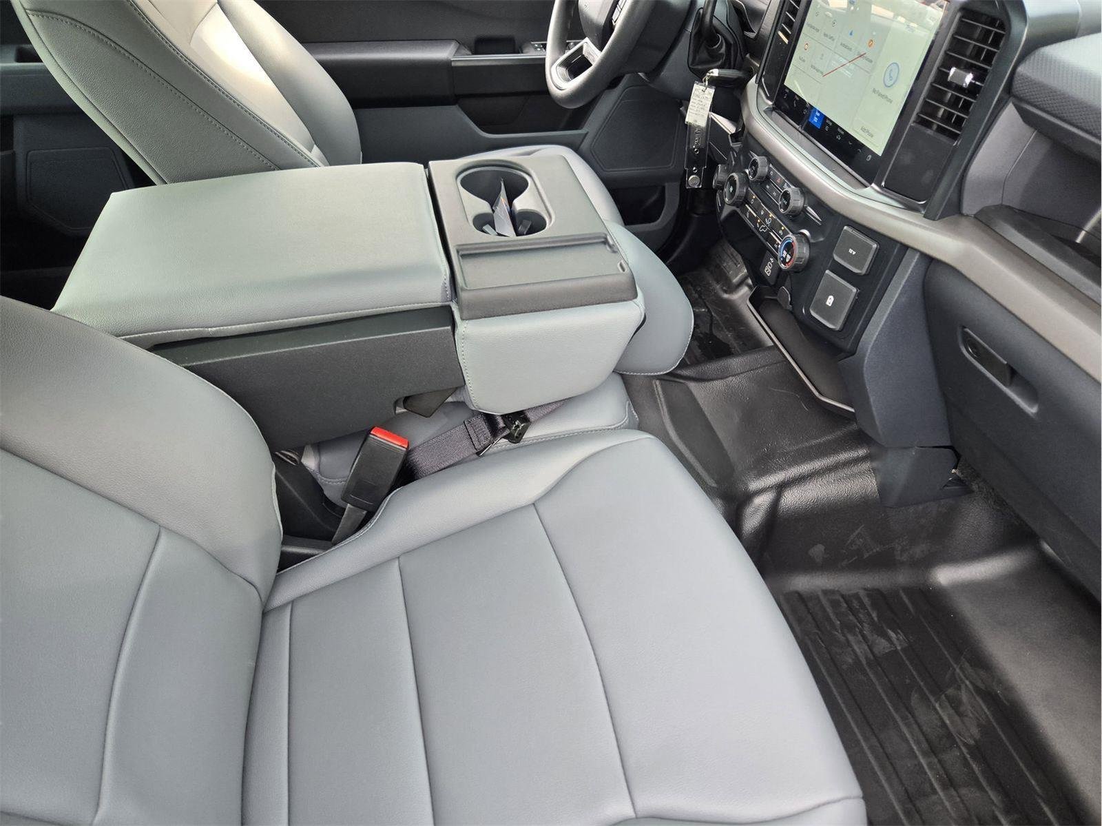 New 2026 Oxford White Ford XL image 9