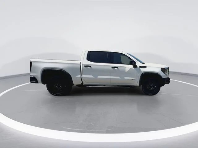 Used 2024 White GMC AT4X image 12