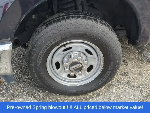 Used 2021 Blue Ford XL image 9