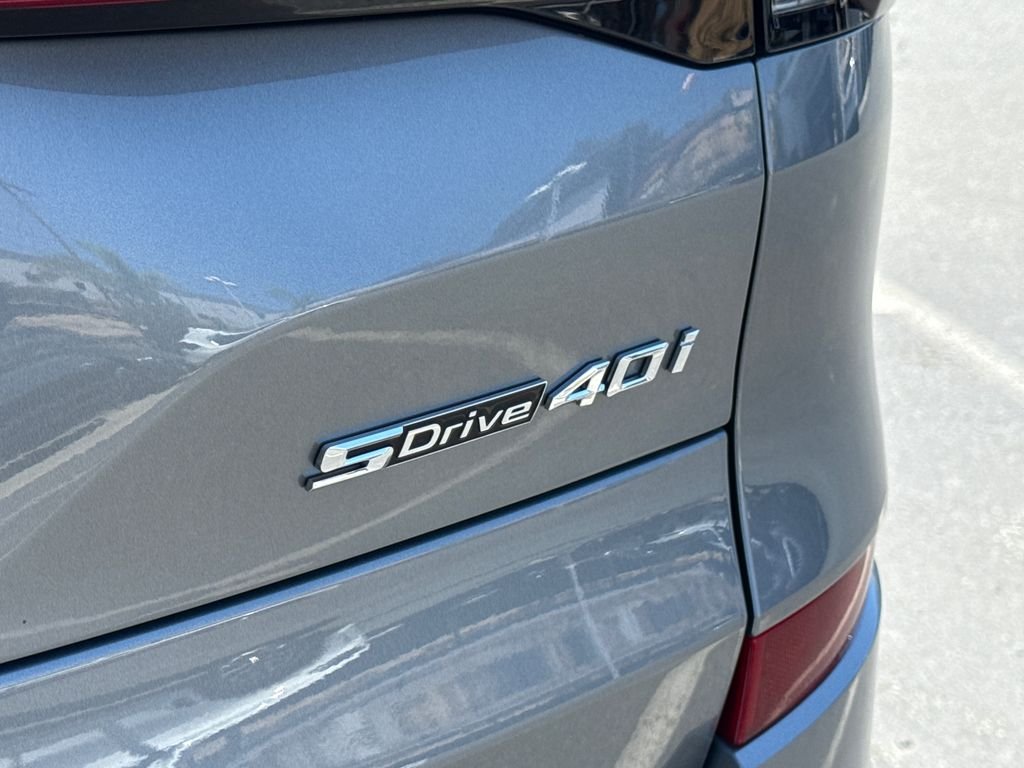 Used 2026 Gray BMW sDrive40i image 10
