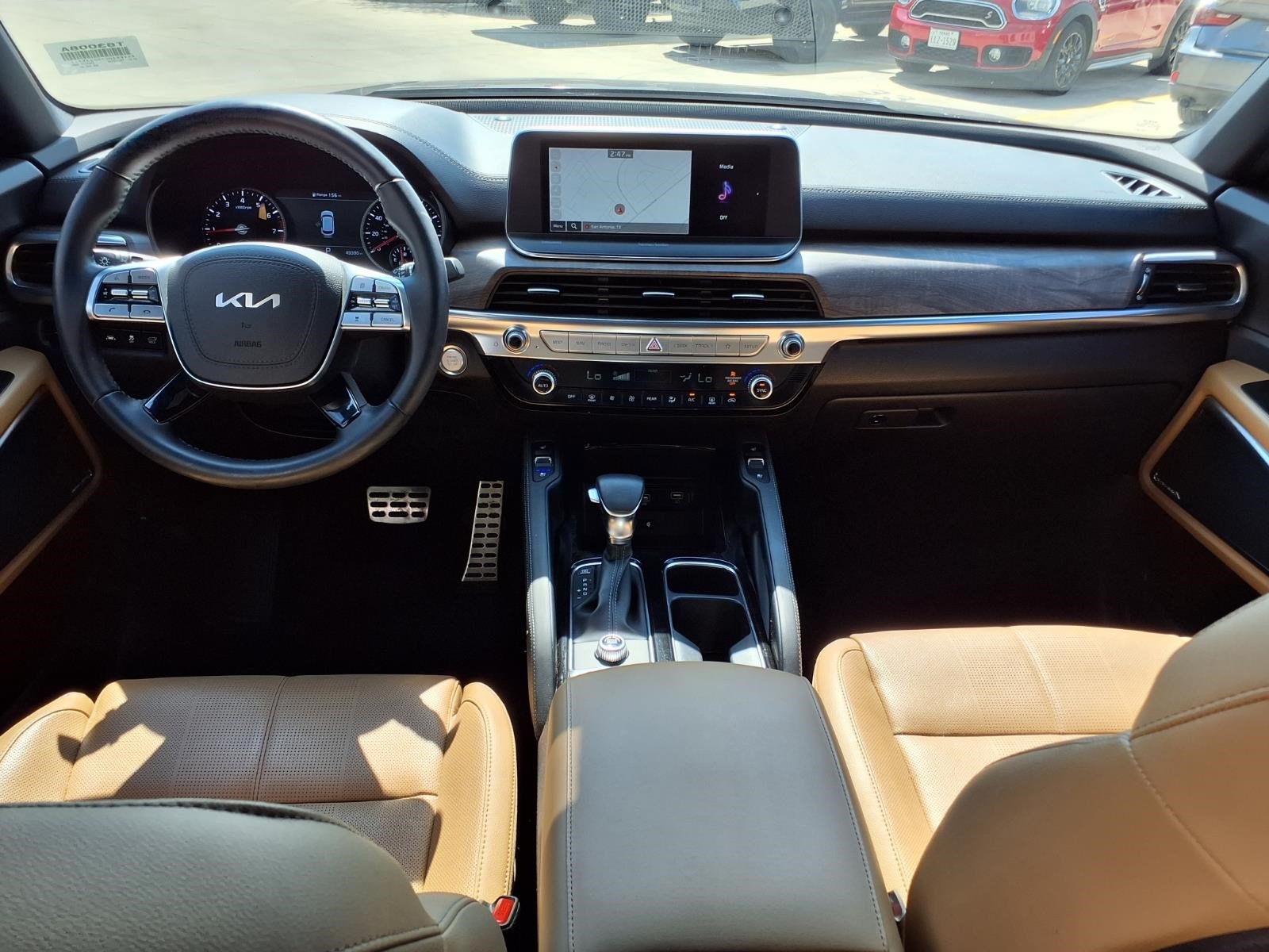 Used 2022 Gravity Grey Kia SX image 11
