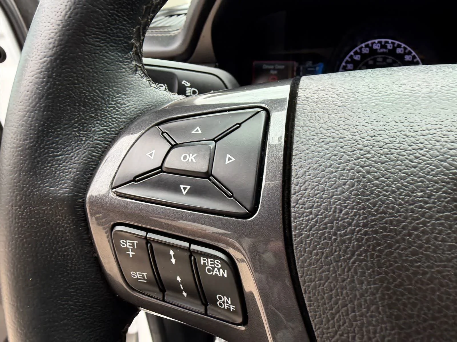 Used 2020 Oxford White Ford LARIAT image 18