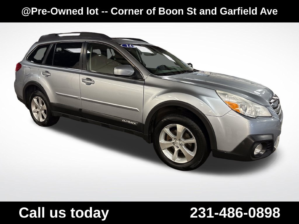 Used 2014 Silver Subaru 2.5i image 7