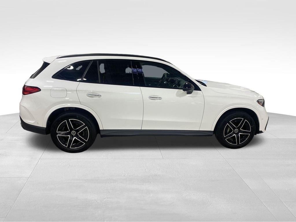 Used 2026 White Mercedes-Benz GLC 300 image 6