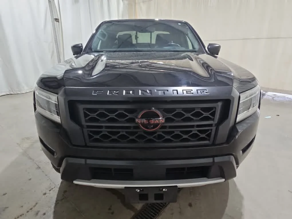 Used 2023 Super Black Nissan PRO-4X image 10