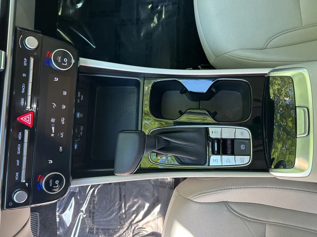 Used 2026 Silver Hyundai SEL image 18