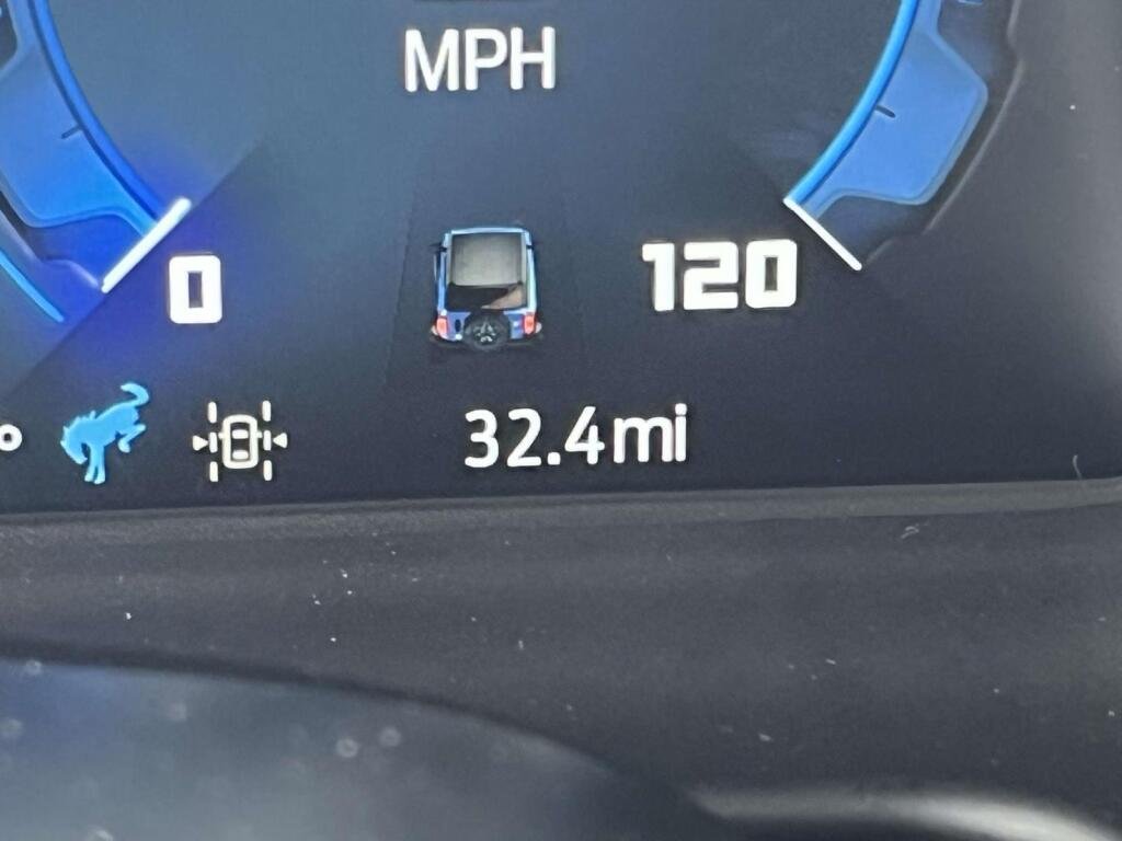 New 2025 Desert Sand Ford Badlands image 33