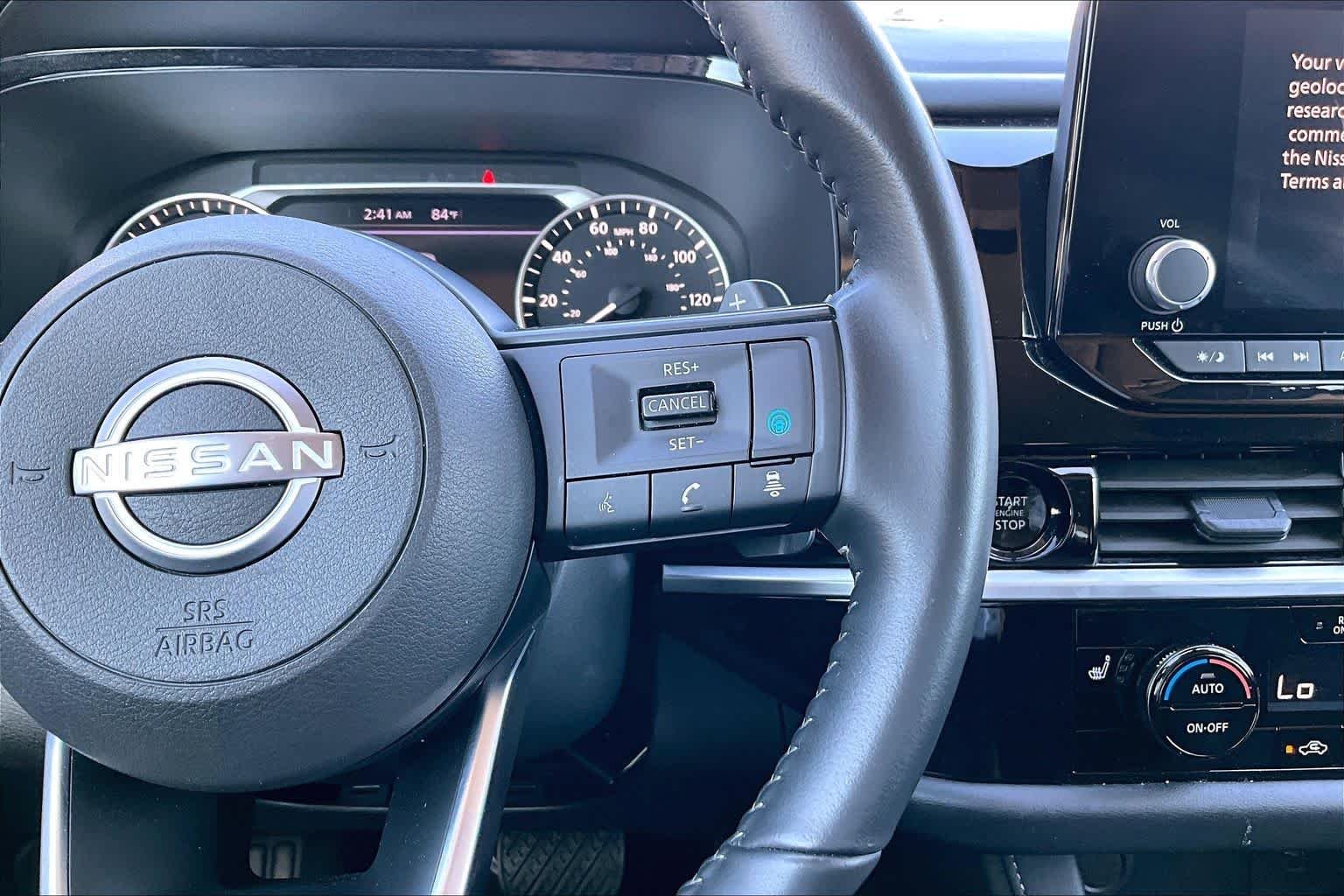 2025 Nissan Pathfinder SV - Photo 20