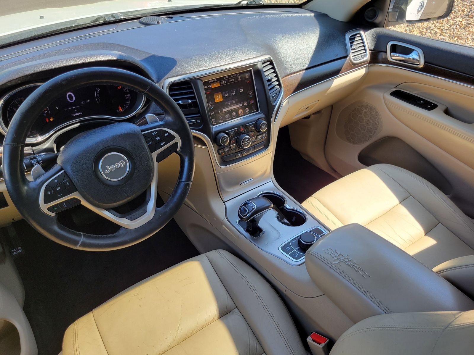 Used 2014 White Jeep Limited image 23