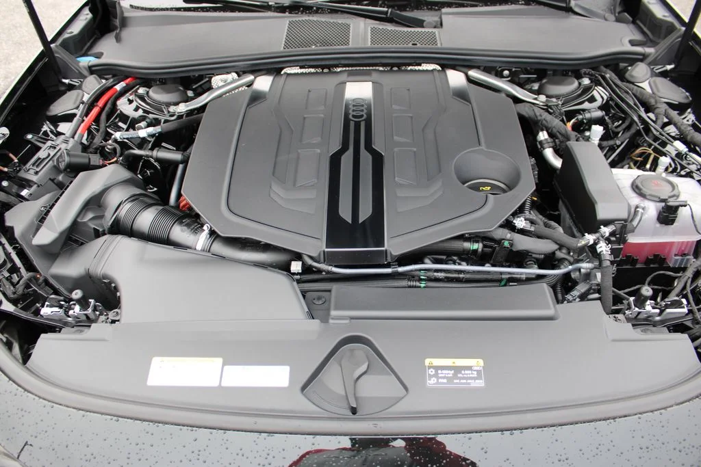 Used 2026 Green Metallic Audi Premium Plus image 39