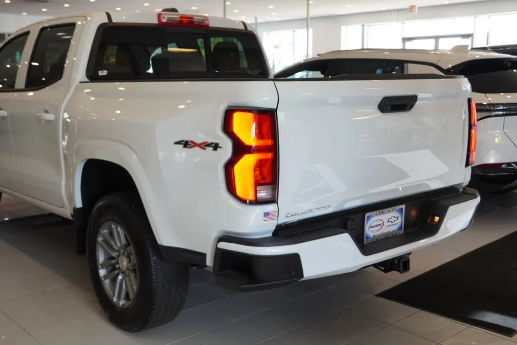New 2026 Summit White Chevrolet LT image 36