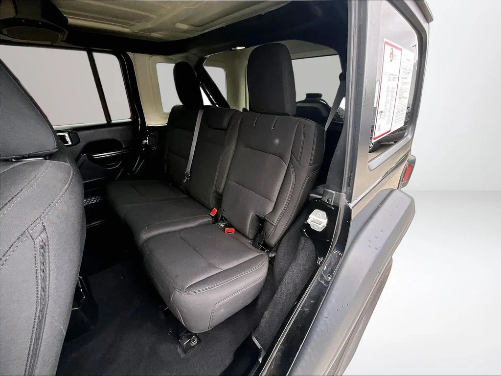 Used 2018 Black Jeep Unlimited Sport S image 25