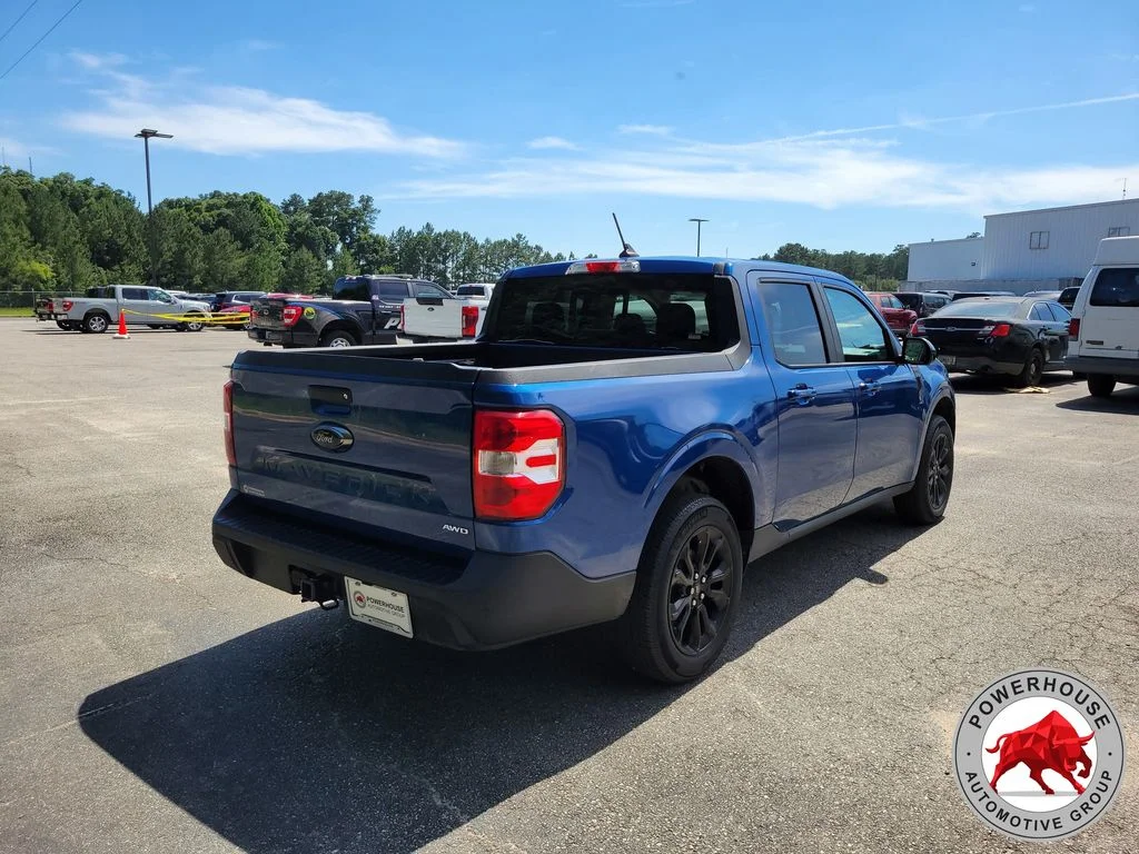 Used 2024 Blue Ford Lariat image 5