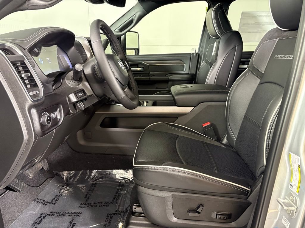 New 2026 Silver-Zynith Exterior Paint RAM Laramie image 20