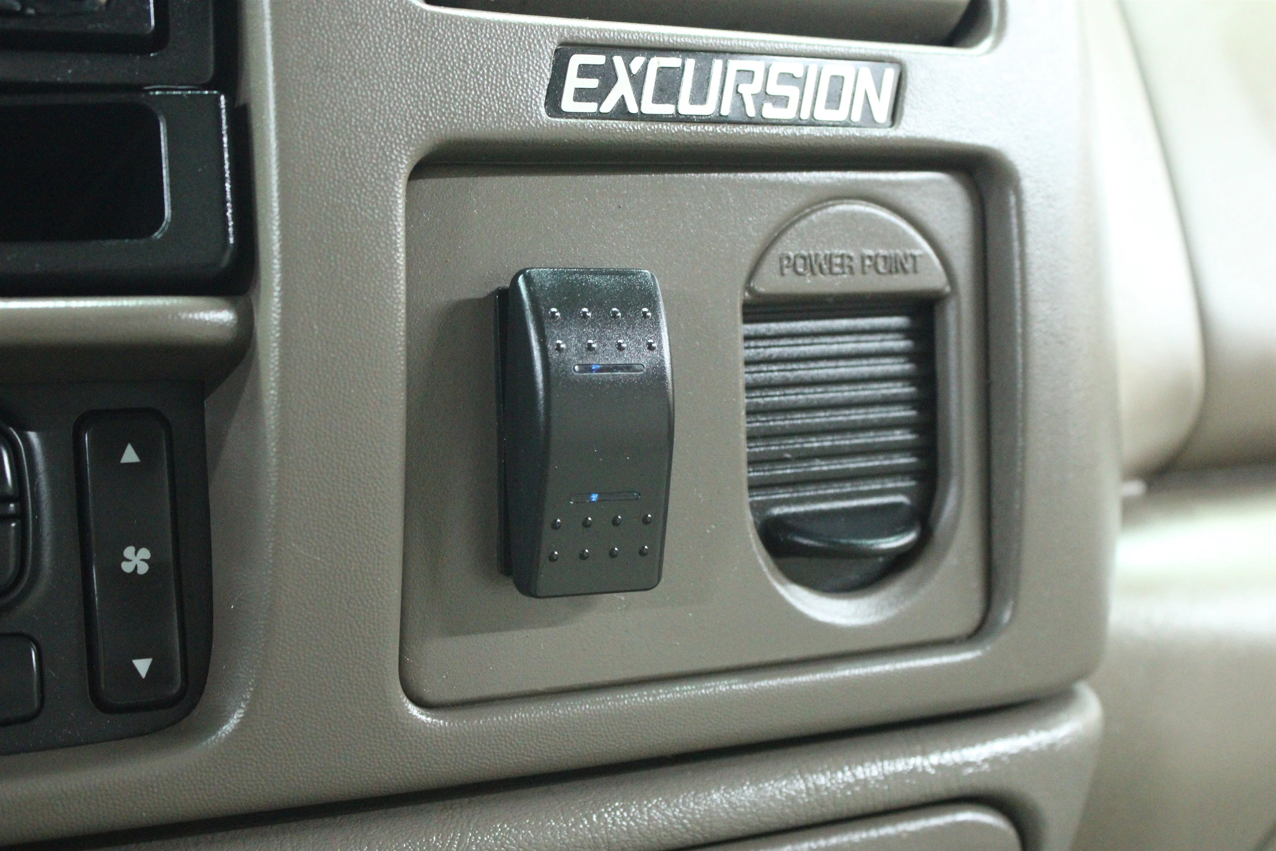 2002 Ford Excursion Limited - Photo 18
