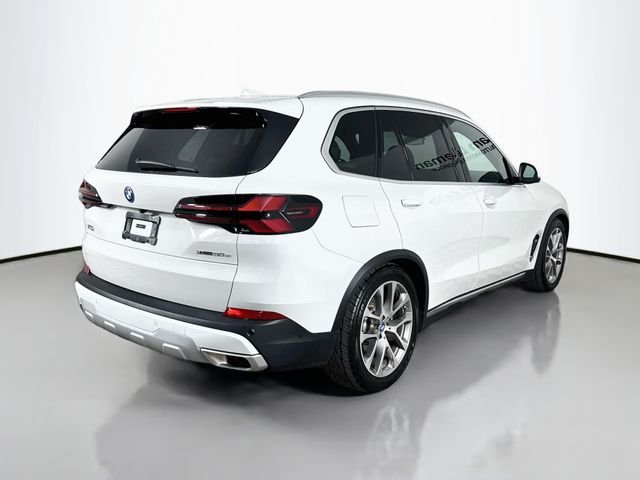 Used 2024 Alpine White BMW xDrive50e image 7