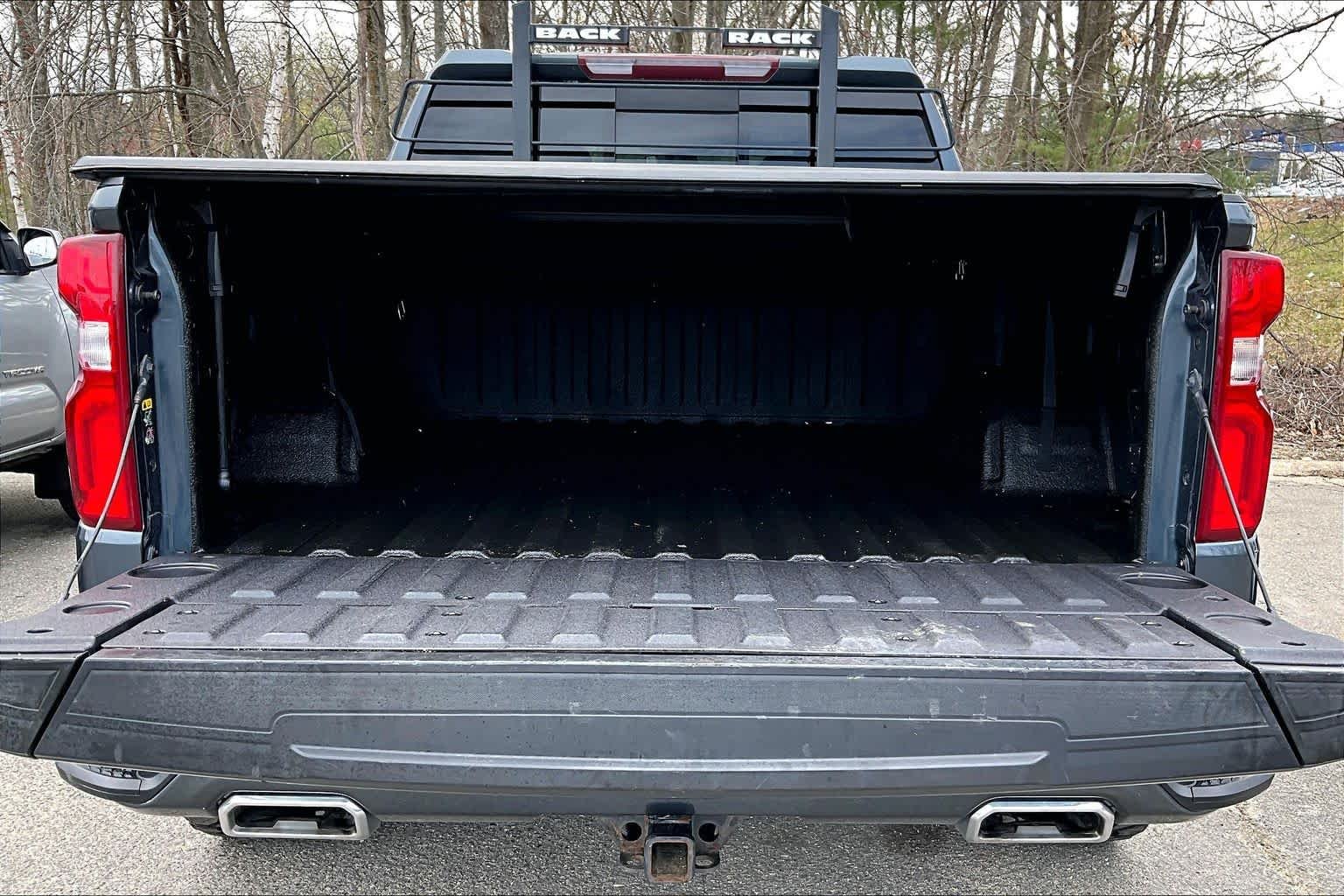 Used 2021 Shadow Gray Metallic Chevrolet RST image 30