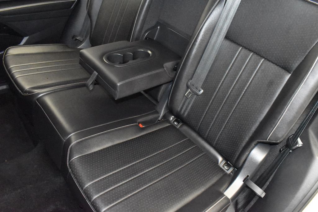 Used 2024 Gray Volkswagen 2.0T Wolfsburg Edition image 33