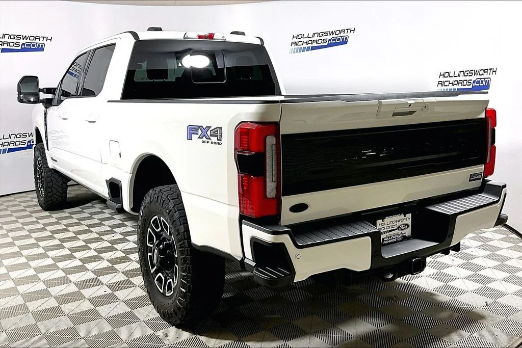 Used 2025 White Metallic Ford Platinum image 8