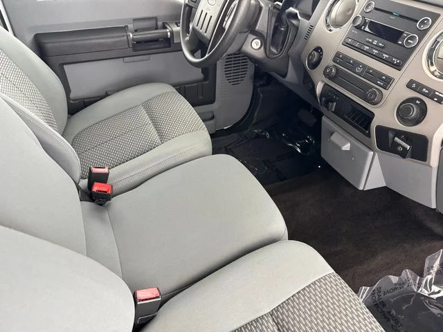 Used 2014 White Ford XLT image 21