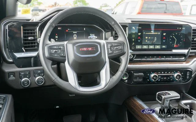 Used 2025 White GMC Elevation image 13