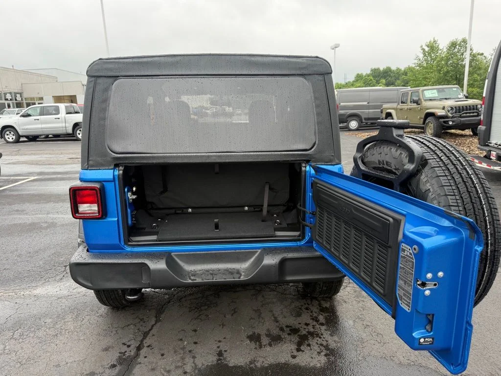 New 2026 Hydro Blue Pearlcoat Jeep Sport image 33