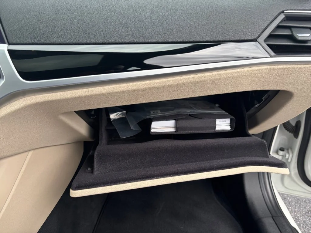 Used 2019 White BMW 330i xDrive image 41