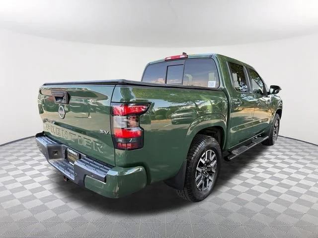 Used 2022 Green Nissan Crew Cab SV 4x2 image 5
