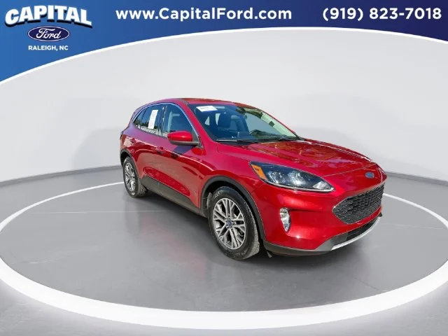Used 2022 Red Ford SEL image 2