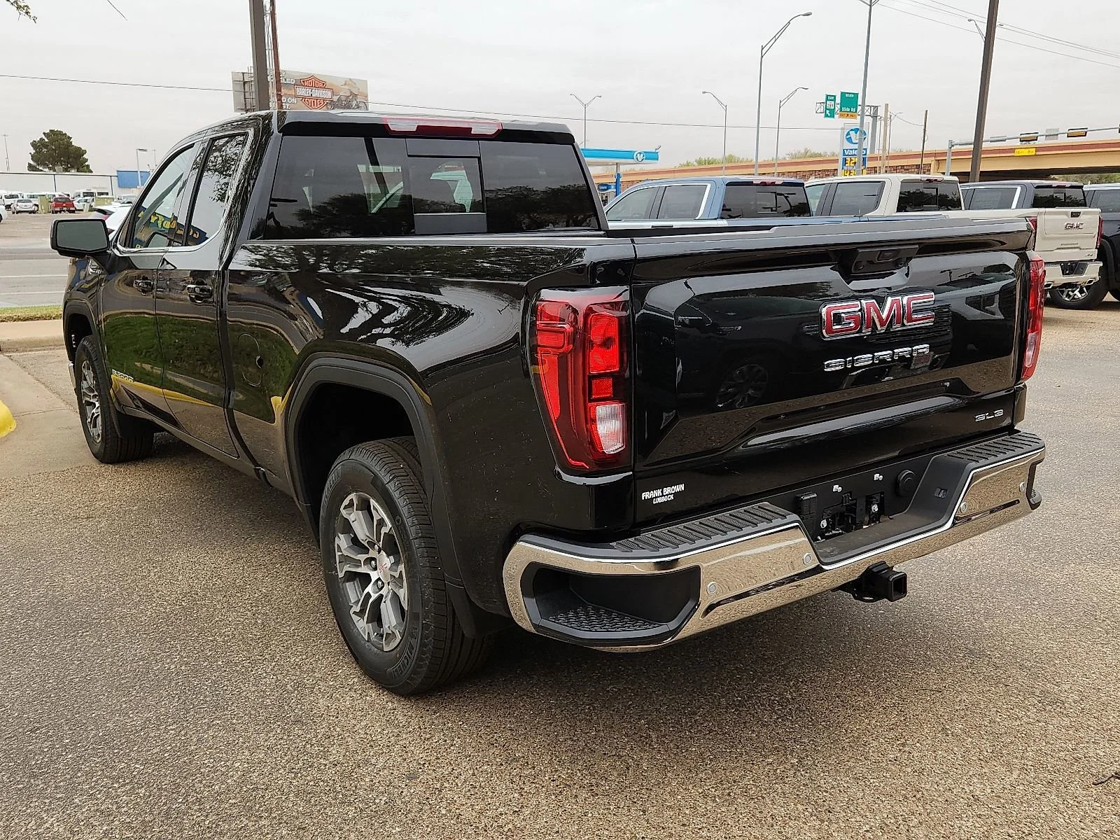 New 2026 Onyx Black GMC SLE image 2