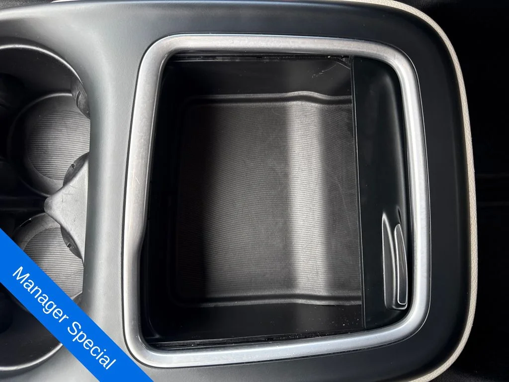 2024 Chrysler Pacifica Touring L - Photo 27