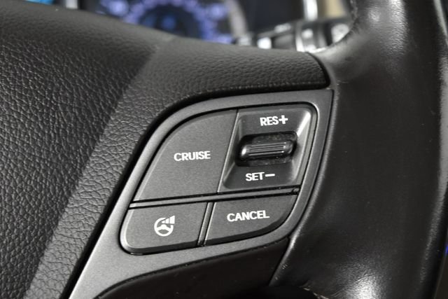 Used 2014 Red Hyundai GLS image 19