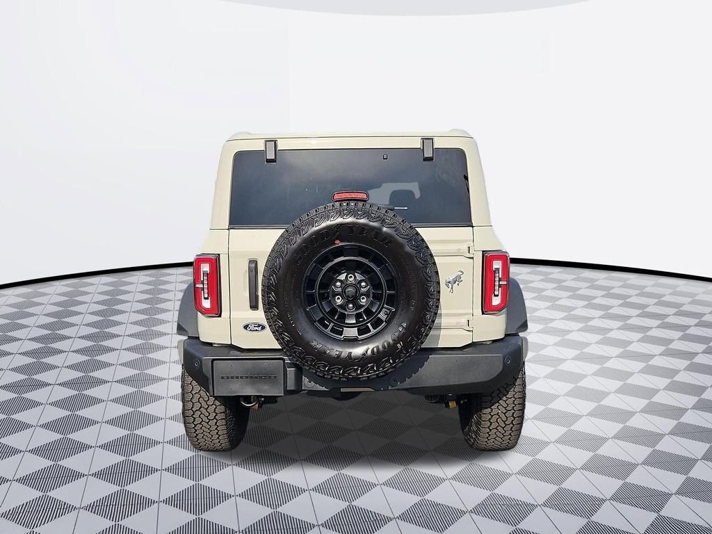 New 2026 Desert Sand Ford Outer Banks® image 41
