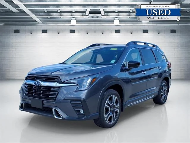 2024 Subaru Ascent Touring's photo