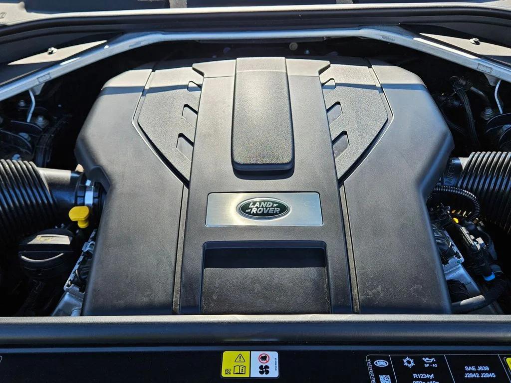 Used 2023 Black Land Rover First Edition image 34