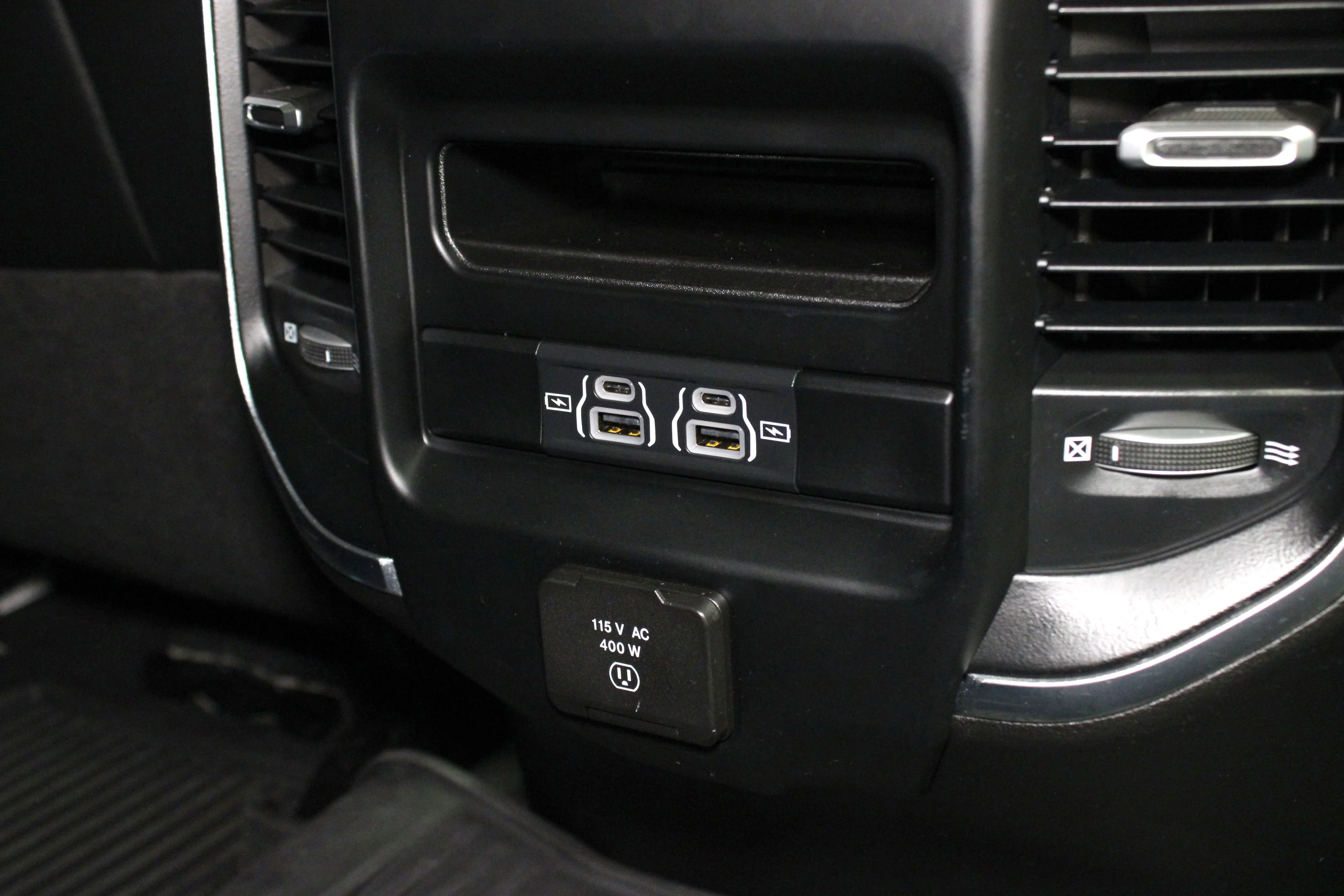 Used 2023 Granite Crystal Metallic Clearcoat Ram Laramie image 20