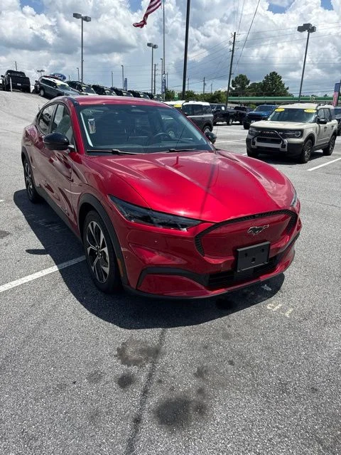 2024 Ford Mustang-Mach-e Select's photo