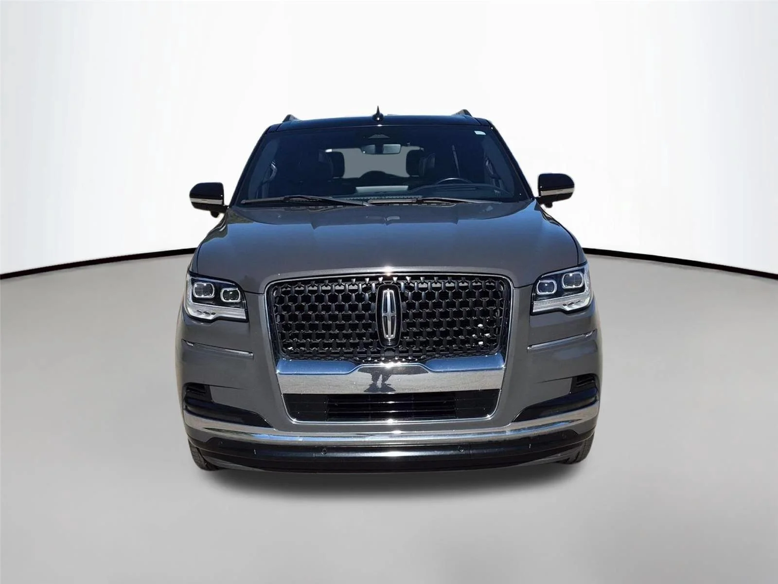 Used 2024 Chroma Caviar Dark Gray Metallic Clearcoat Lincoln Black Label image 8