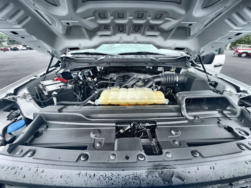 Used 2023 White Ford XL image 21