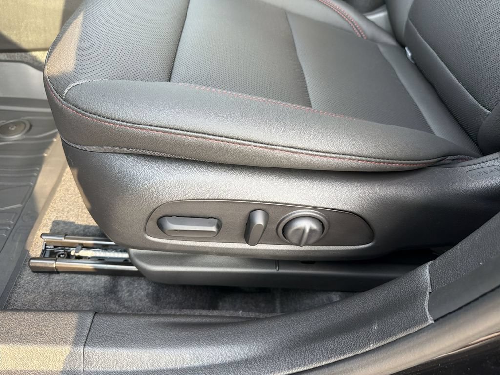 New 2026 Mosaic Black Metallic Chevrolet 2RS image 9