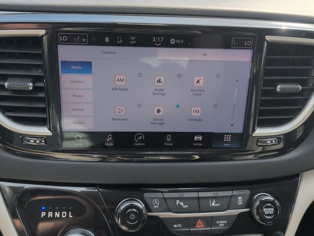 Used 2024 Silver Chrysler Touring L image 15